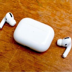 Airpods and Beat Fit Pro (Bundle Deal)